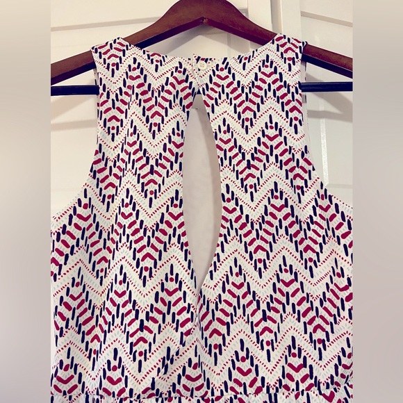 Jack by BB Dakota Geometric Dress with Back Cutout. Size 2. - Picture 4 of 5